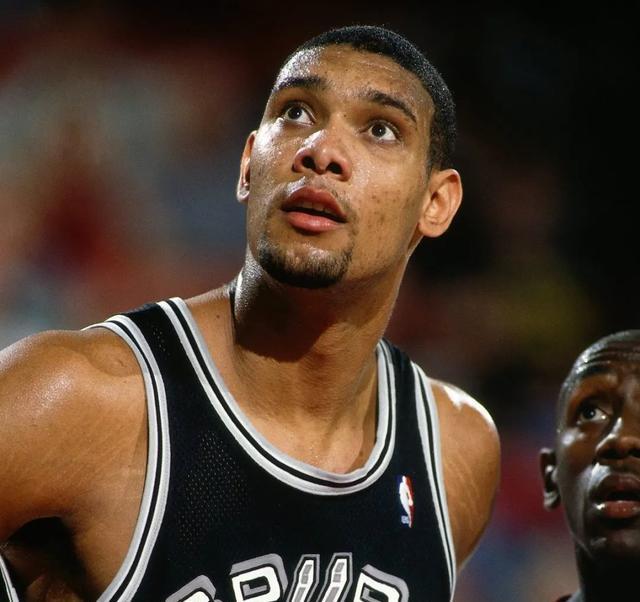 行上显得有 行上显得有