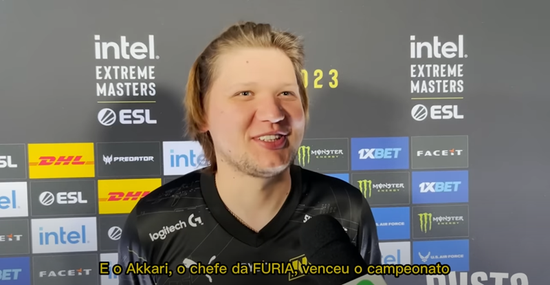 验丰富的自 验丰富的自