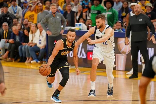 庫裡和克萊 庫裡和克萊