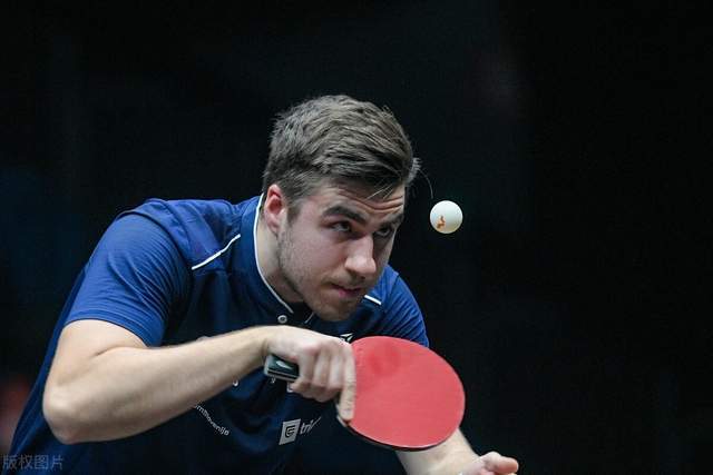 在接受采访 在接受采访